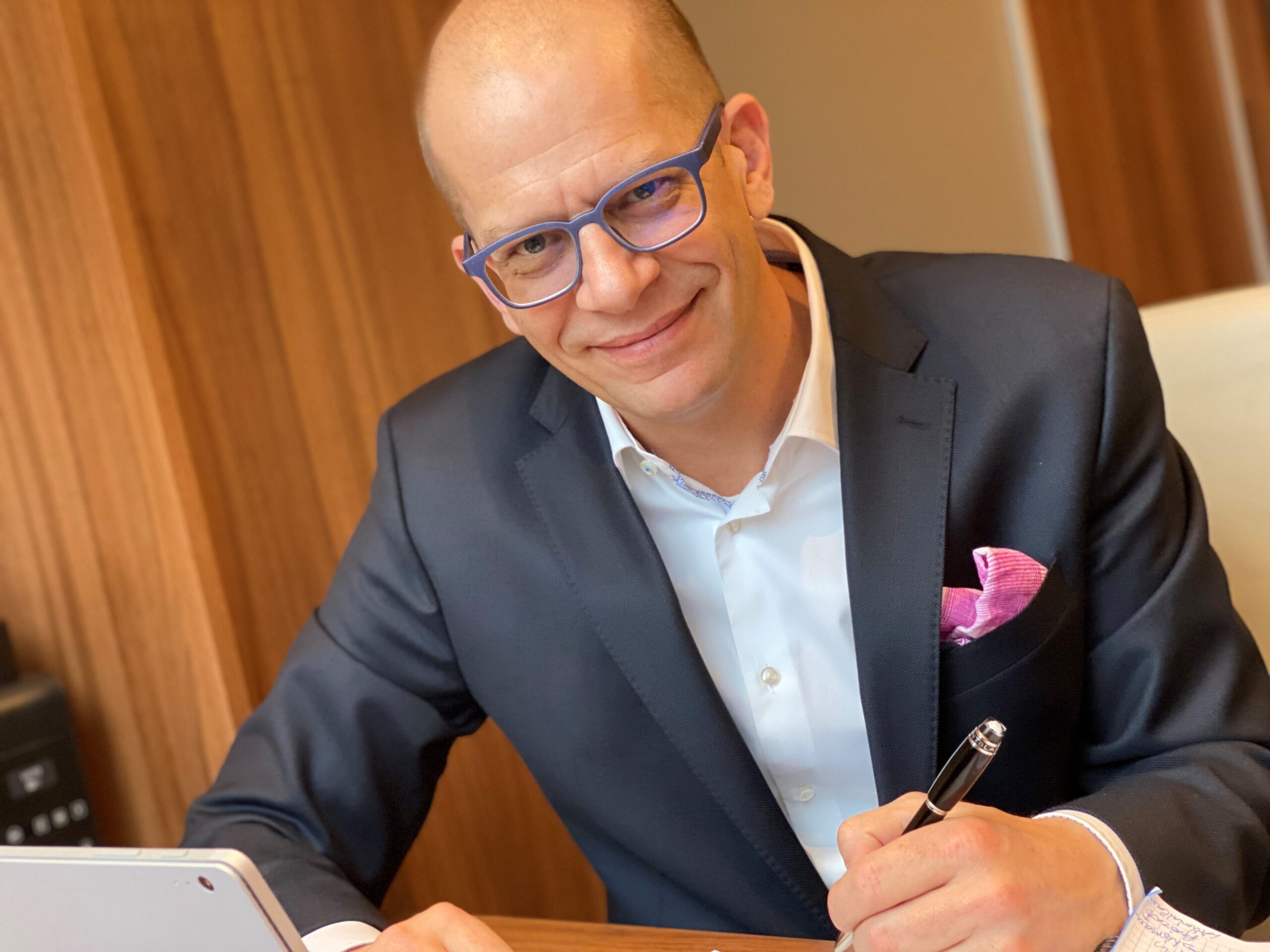 Dózsa Gábor HotelPremio Goruo értékesítési igazgató Dózsa Gábor HotelPremio Group értékesítési igazgató